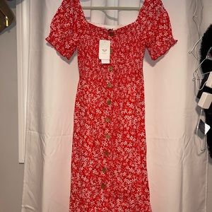Very cute roxy dress never worn